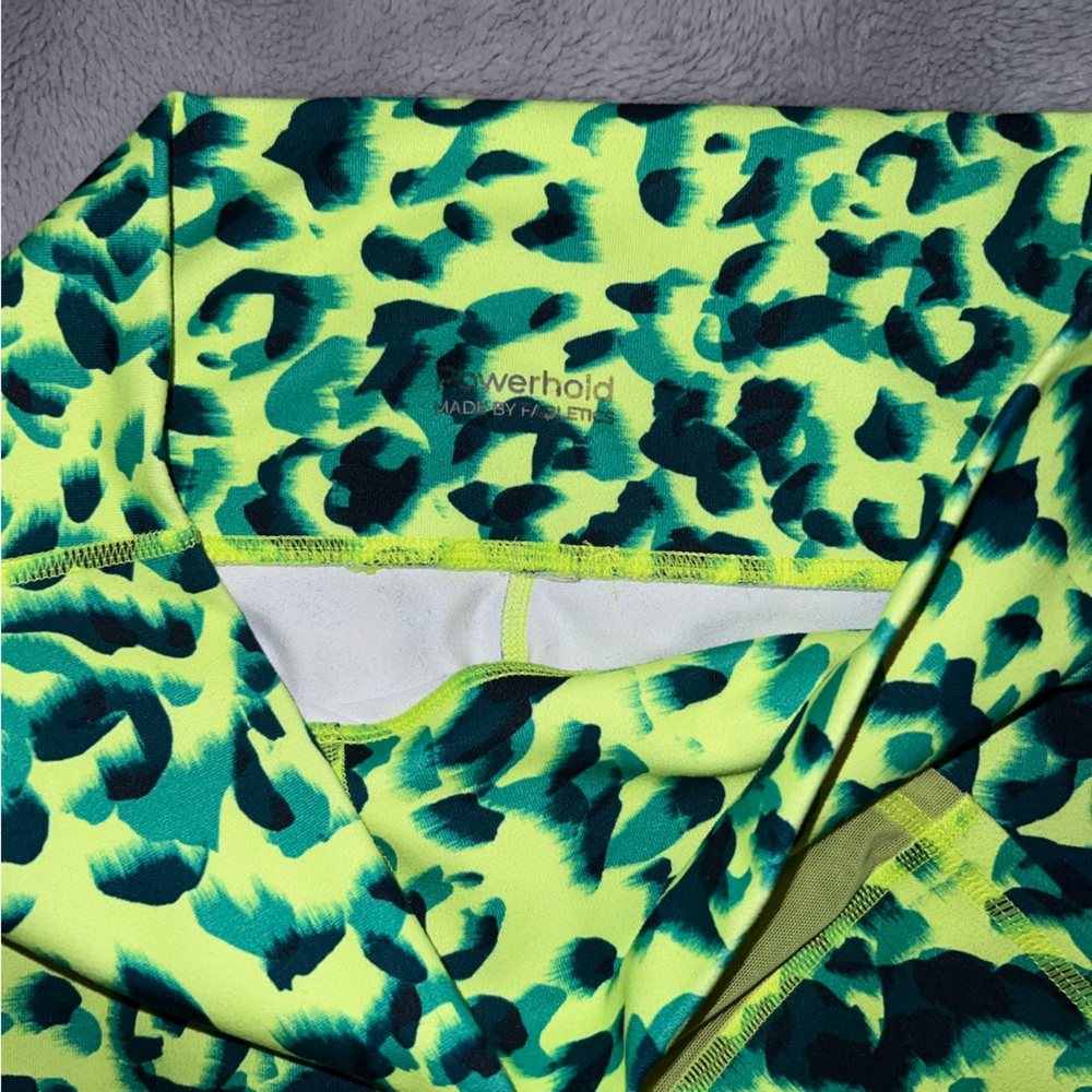 Fabletics Powerhold Leggings - Picture 2 of 4